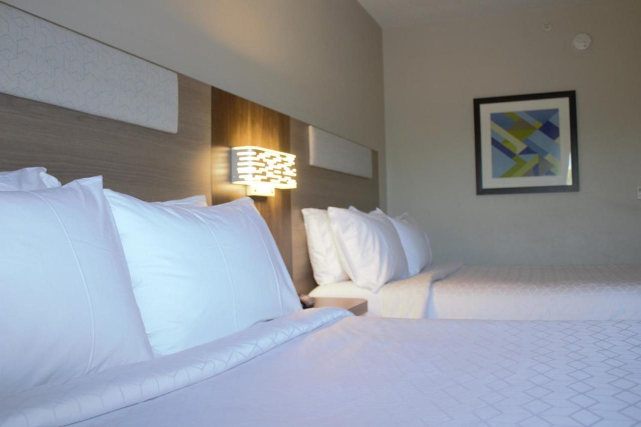 Holiday Inn Express Hotel & Suites Hope Mills-Fayetteville Airport, An Ihg Hotel Eksteriør bilde