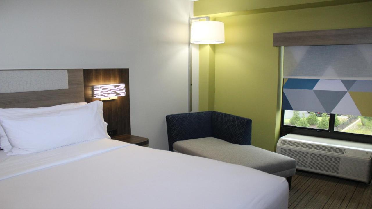 Holiday Inn Express Hotel & Suites Hope Mills-Fayetteville Airport By Ihg Eksteriør bilde