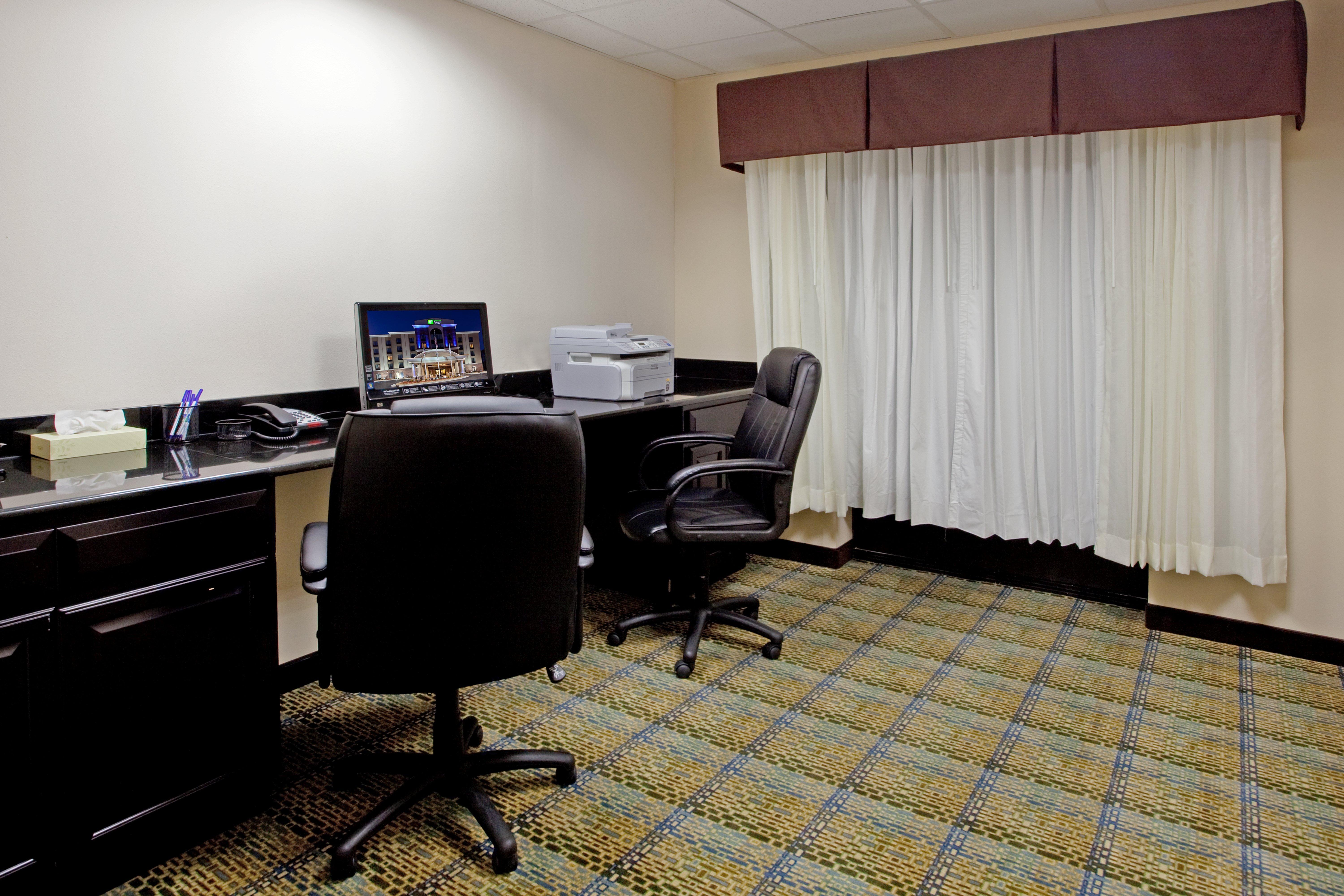 Holiday Inn Express Hotel & Suites Hope Mills-Fayetteville Airport, An Ihg Hotel Eksteriør bilde