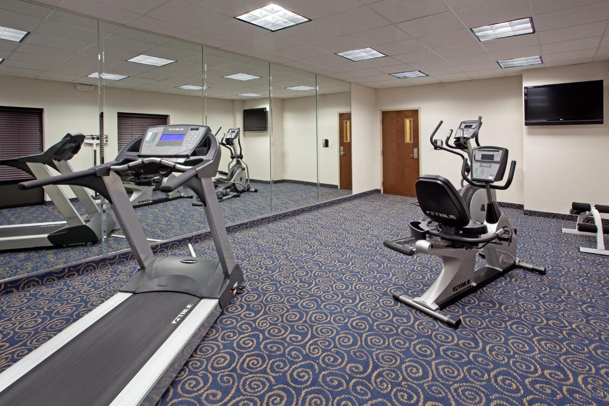 Holiday Inn Express Hotel & Suites Hope Mills-Fayetteville Airport By Ihg Eksteriør bilde