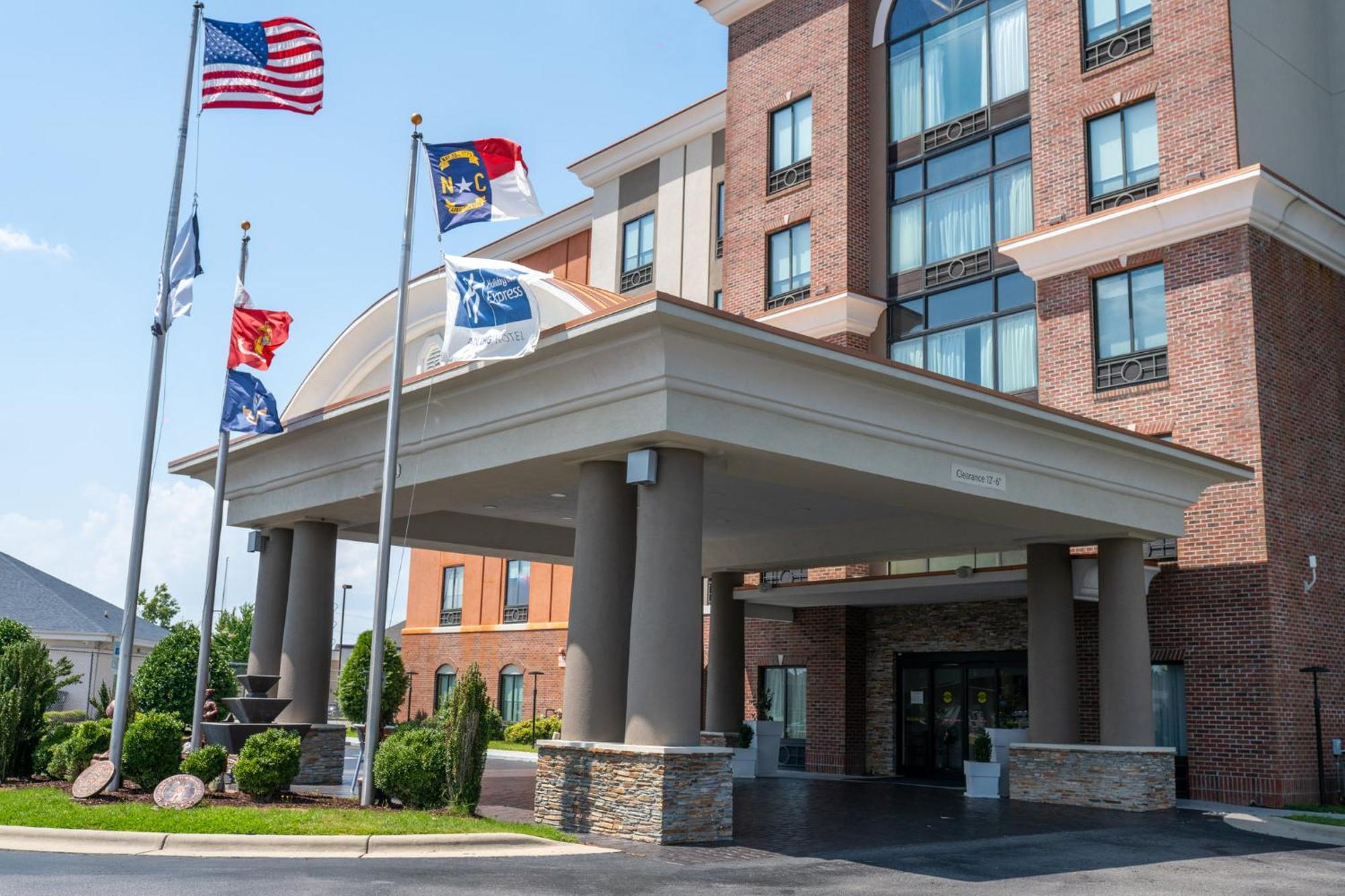 Holiday Inn Express Hotel & Suites Hope Mills-Fayetteville Airport, An Ihg Hotel Eksteriør bilde